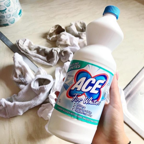 Ace-For-Whites-Cleaning-Houseshare