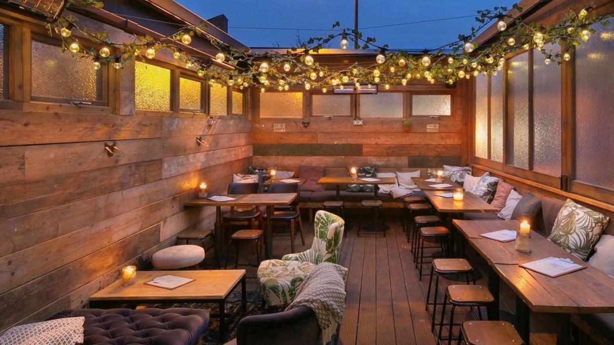 rooftop bar in south london vagabond