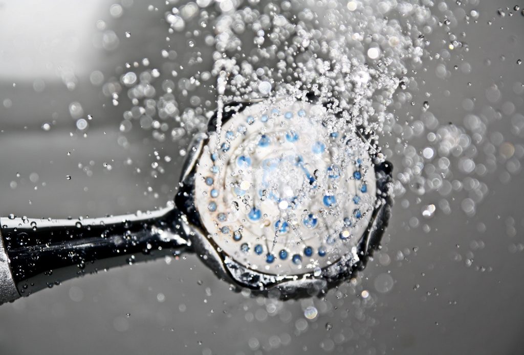 Water-efficient showerhead